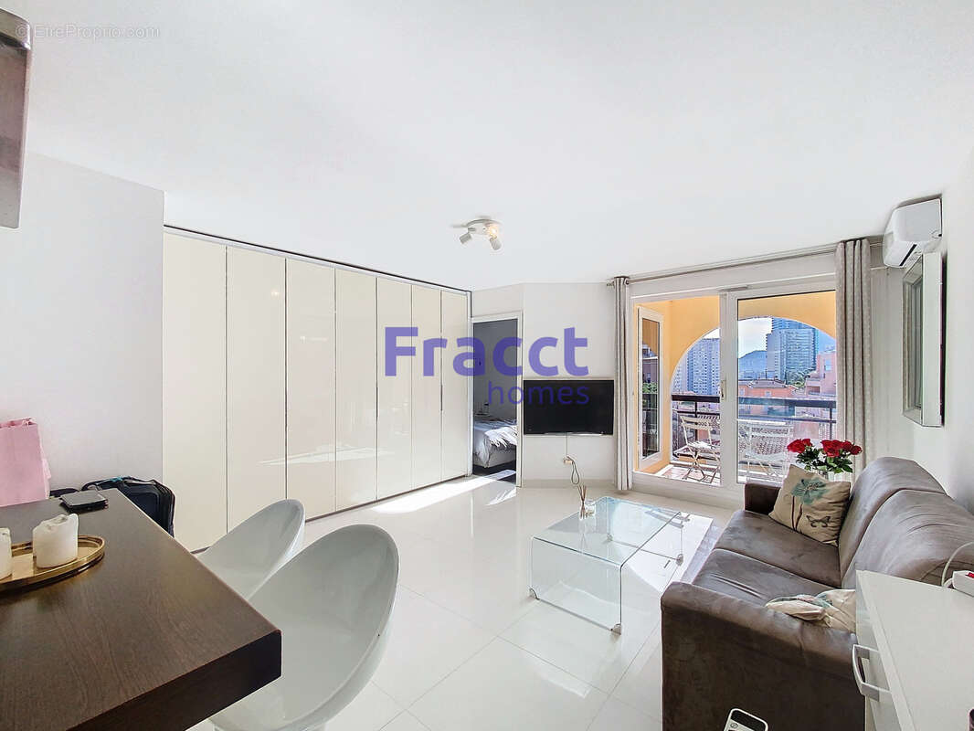 Appartement à BEAUSOLEIL