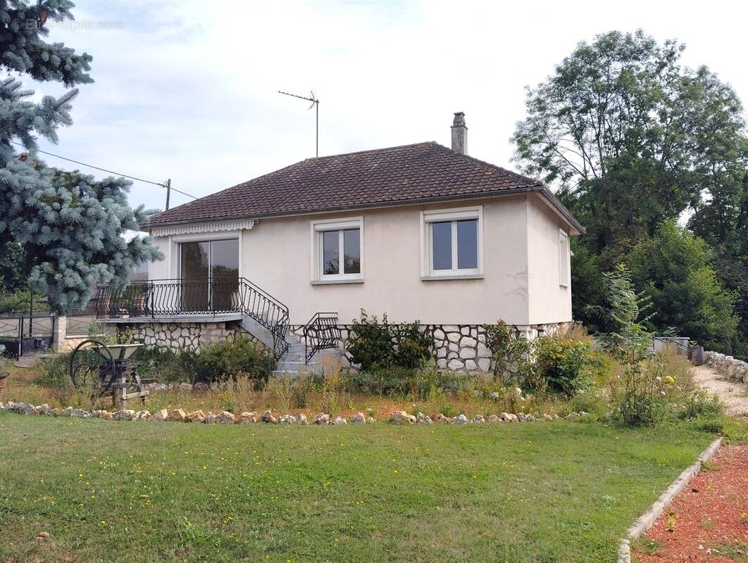 Maison à SAINT-REMY-SUR-AVRE
