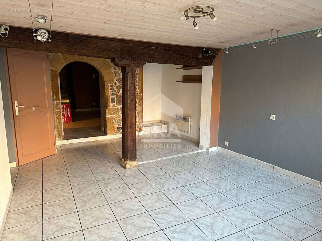 Autre à TARARE