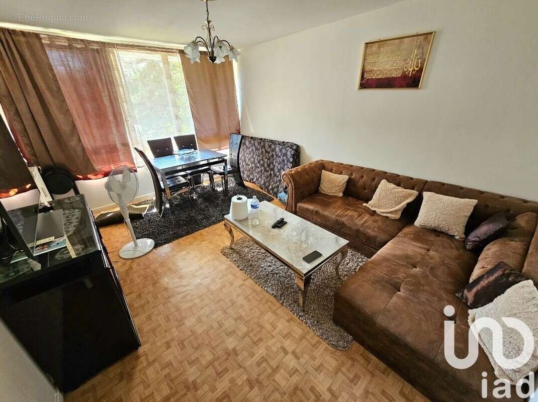 Photo 3 - Appartement à AUBERVILLIERS