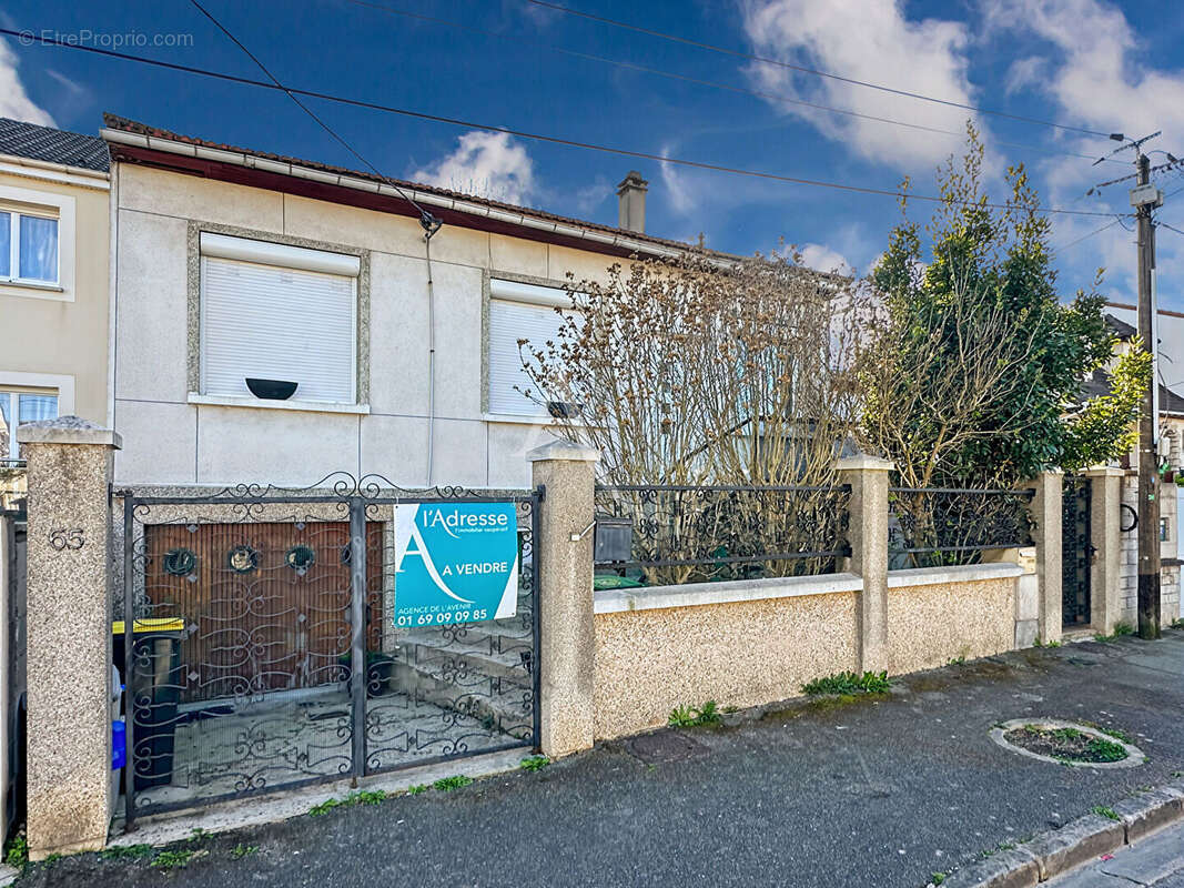 Maison à MORANGIS