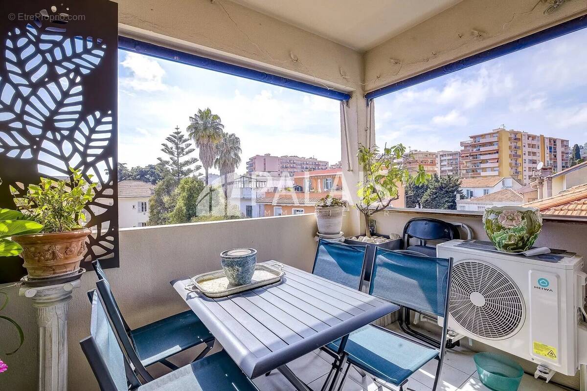 Appartement à NICE