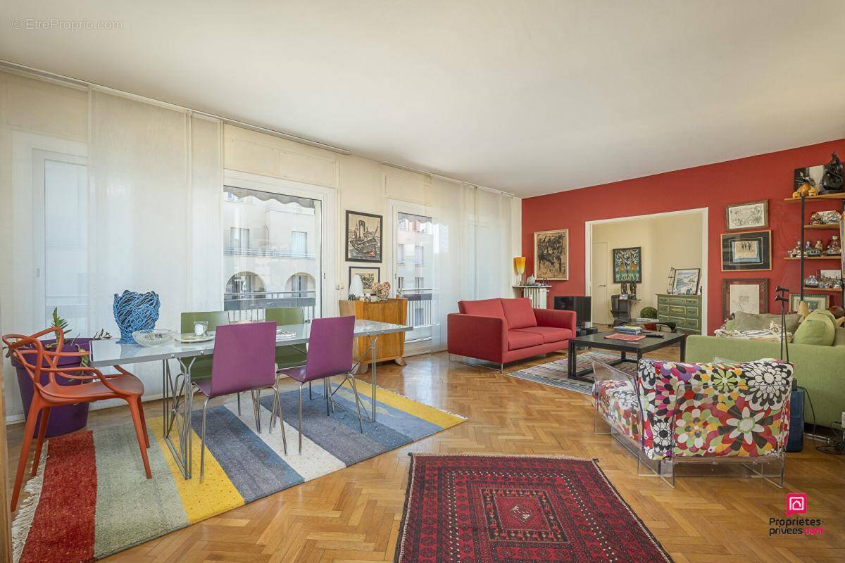 Appartement à MARSEILLE-8E