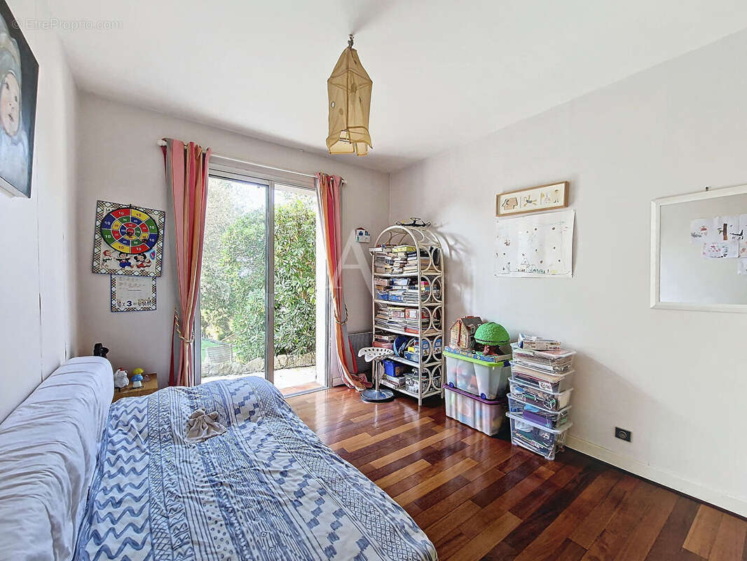 Maison à MOUGINS