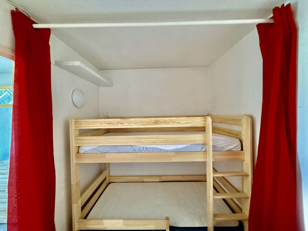 Appartement à MAUGUIO