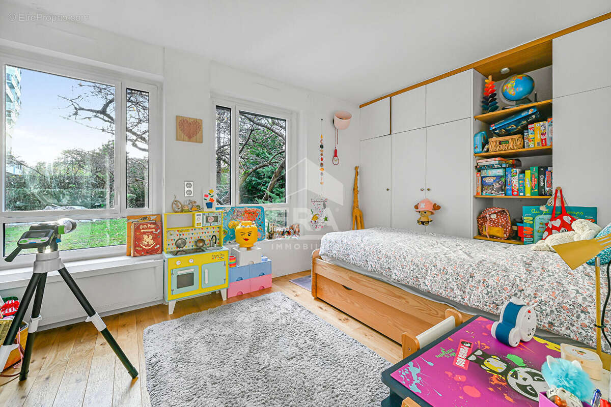 Appartement à PARIS-12E