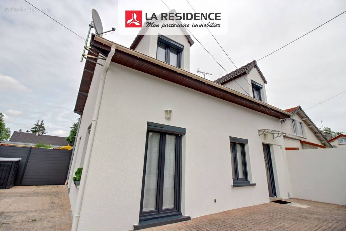 Maison à CONFLANS-SAINTE-HONORINE