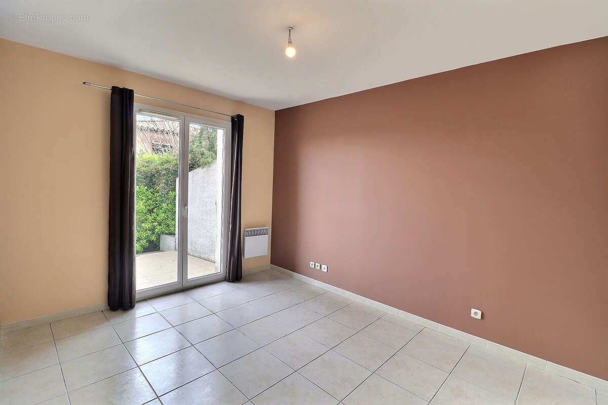 Maison à JUNAS
