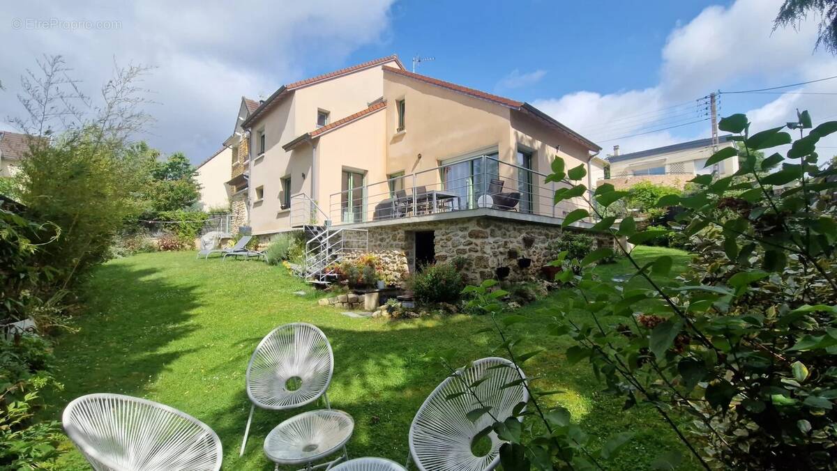 Maison à VIROFLAY