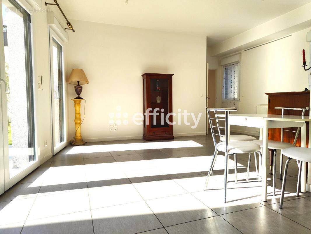 Appartement à LE HAILLAN