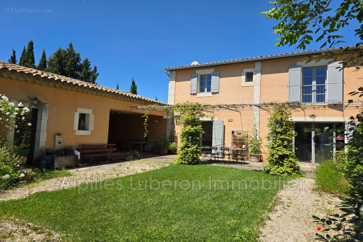 Maison à EYGALIERES
