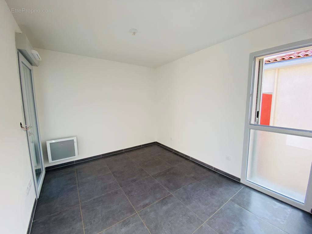 Appartement à COGOLIN