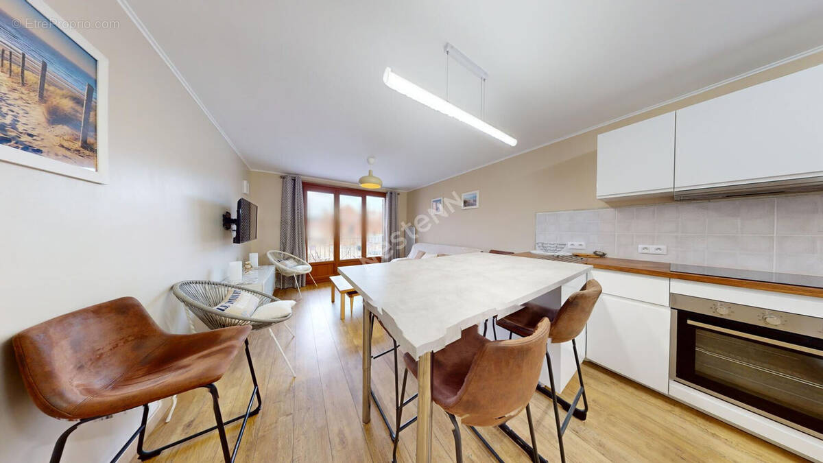 Appartement à CAMIERS