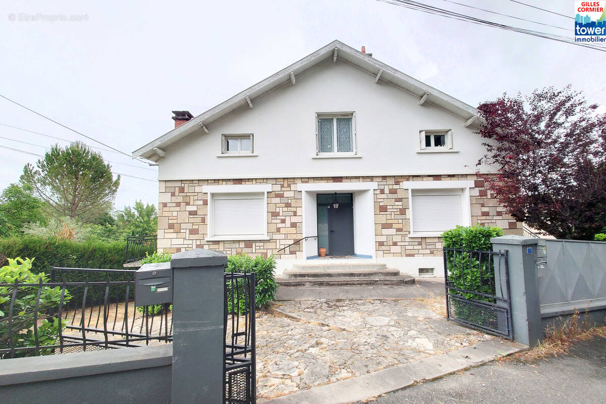 Maison à VILLEFRANCHE-DE-ROUERGUE