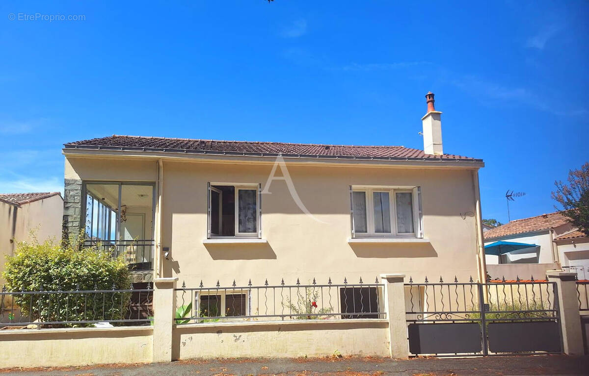 Maison à SAINT-MICHEL-EN-L&#039;HERM