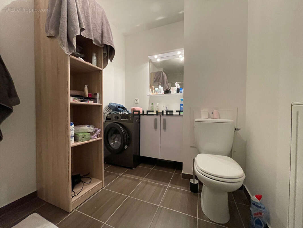 Appartement à LONS