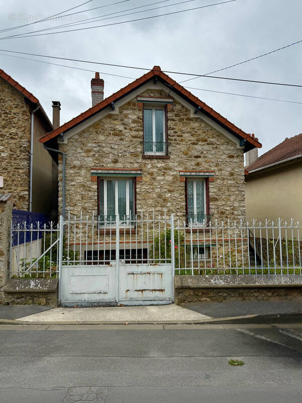 Maison à VILLENEUVE-SAINT-GEORGES