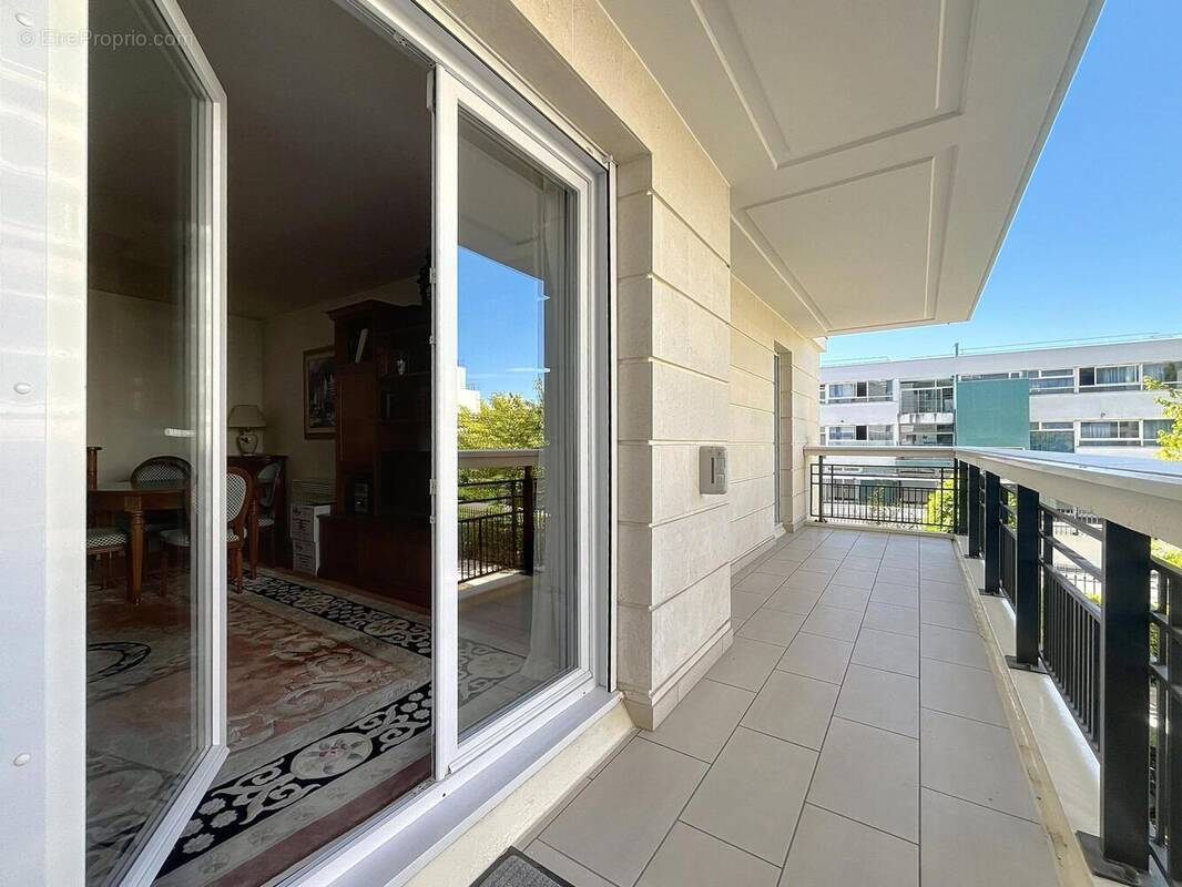 Photo 1 - Appartement à COURBEVOIE