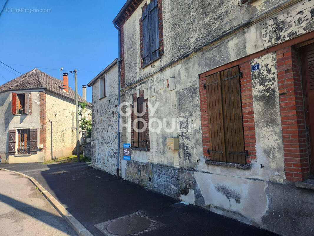 Maison à VILLIERS-SAINT-GEORGES