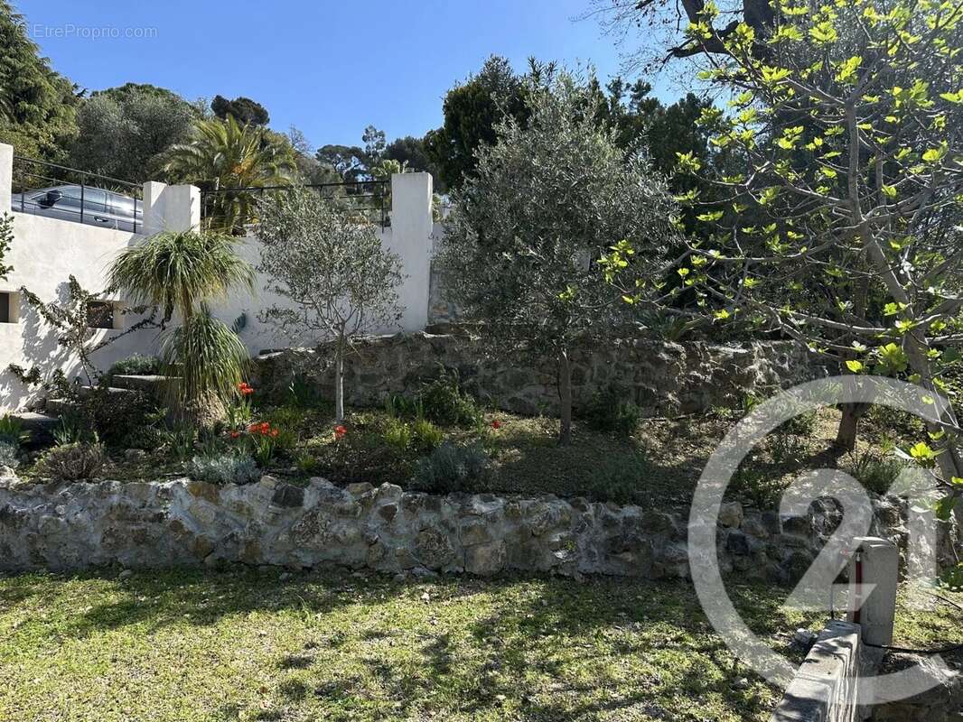 Maison à MOUGINS