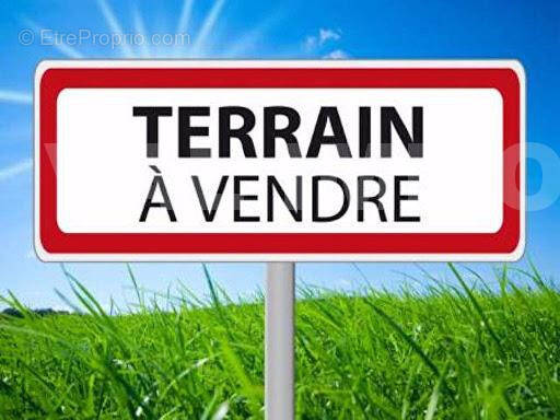 Terrain à VAUGNERAY