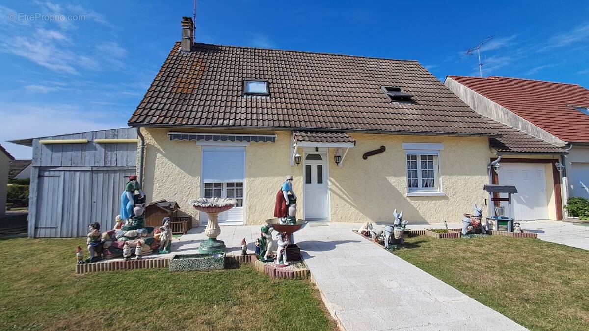 Maison à SENONCHES