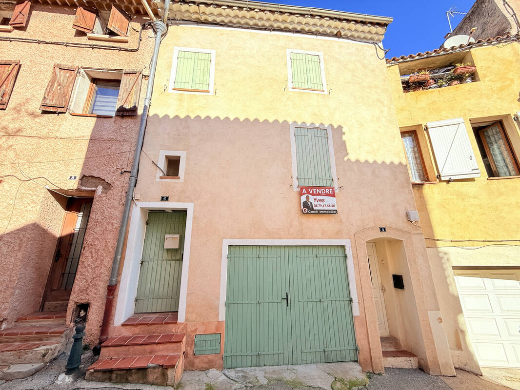 Maison à CUERS
