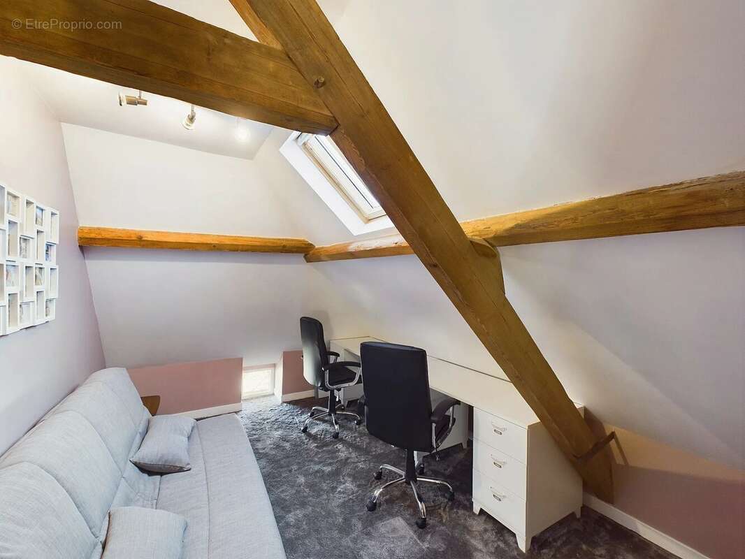 Maison à LA SALVETAT-PEYRALES