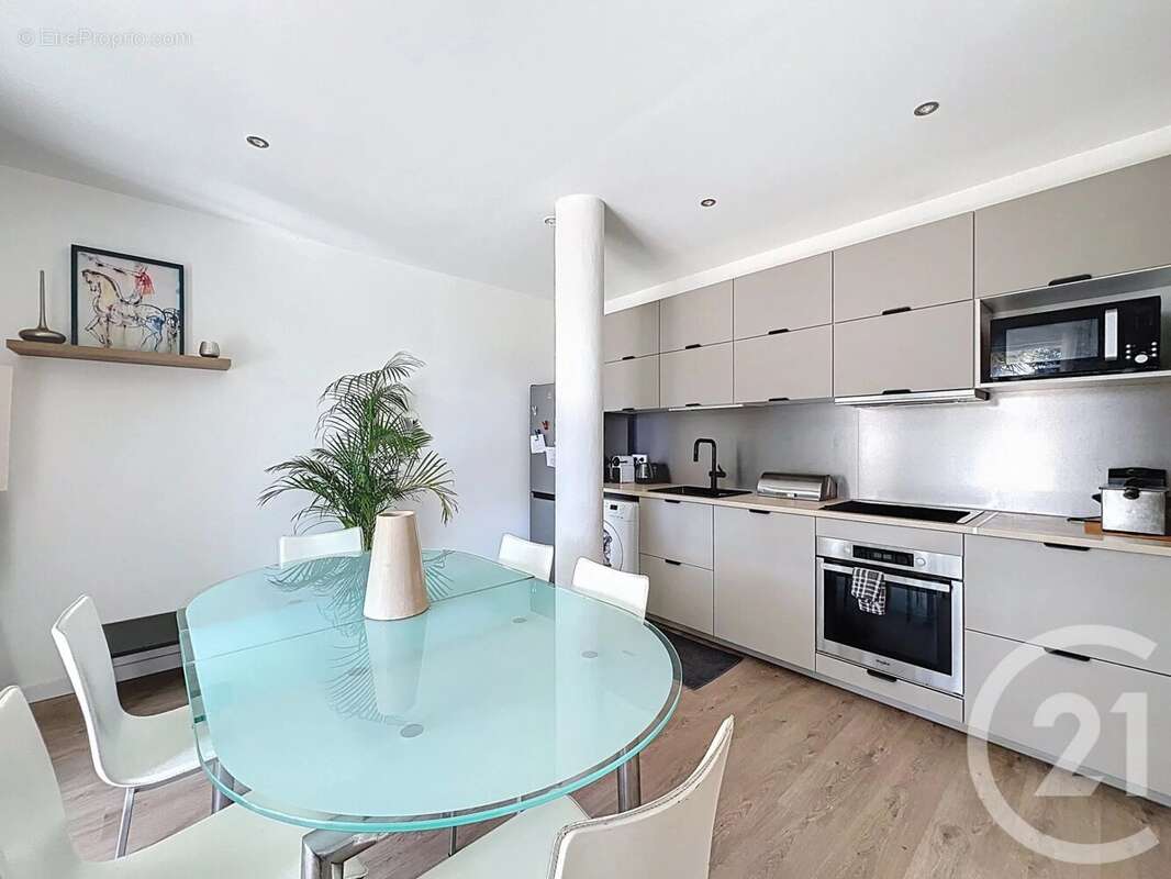 Maison à MOUGINS