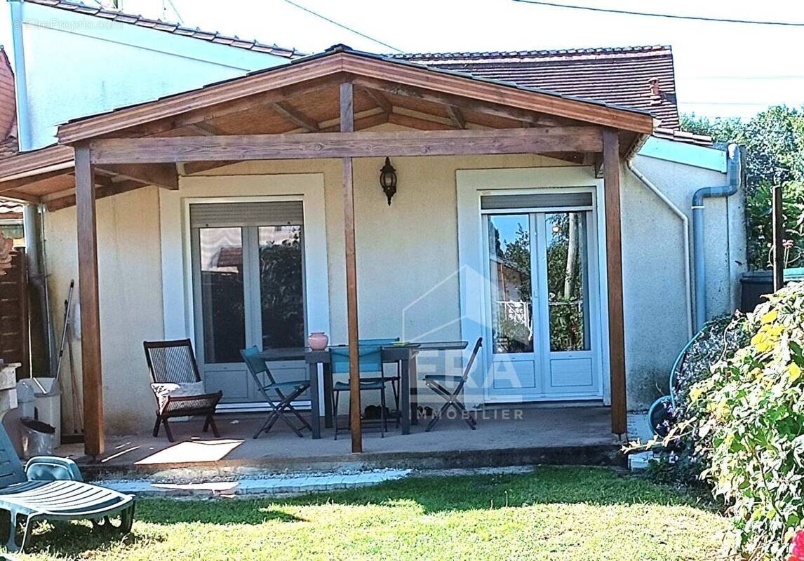 Maison à MONTPON-MENESTEROL