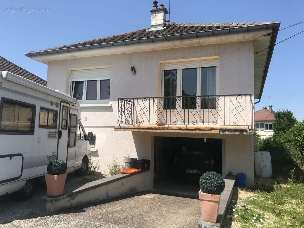 Maison à CHAUSSIN