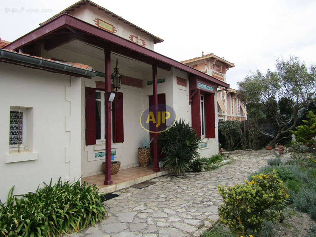Maison à LACANAU