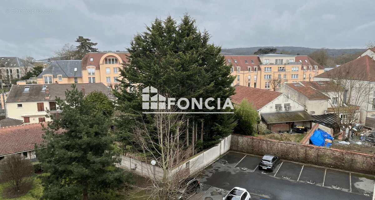 Appartement à BEAUMONT-SUR-OISE