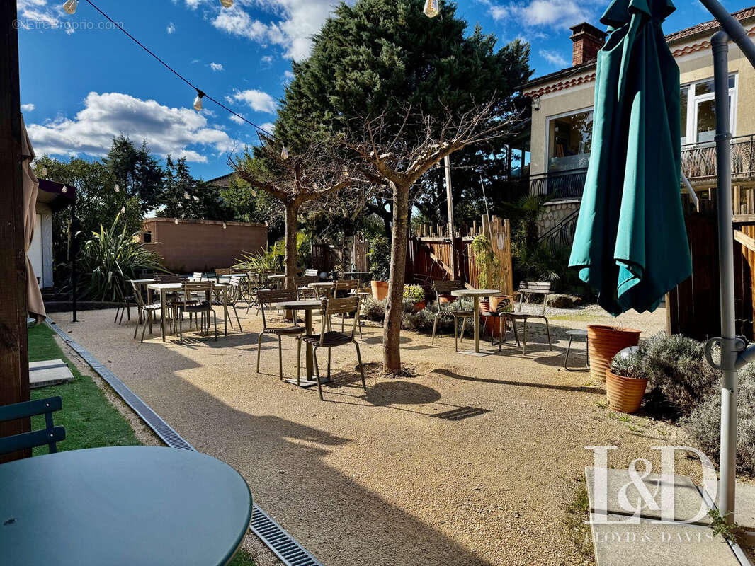 Terrasdu restaurant - Commerce à AUBENAS