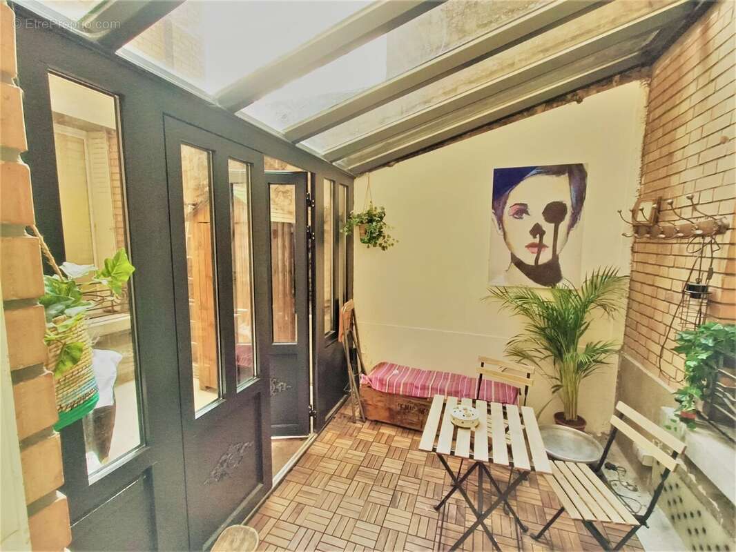 Appartement à PARIS-19E