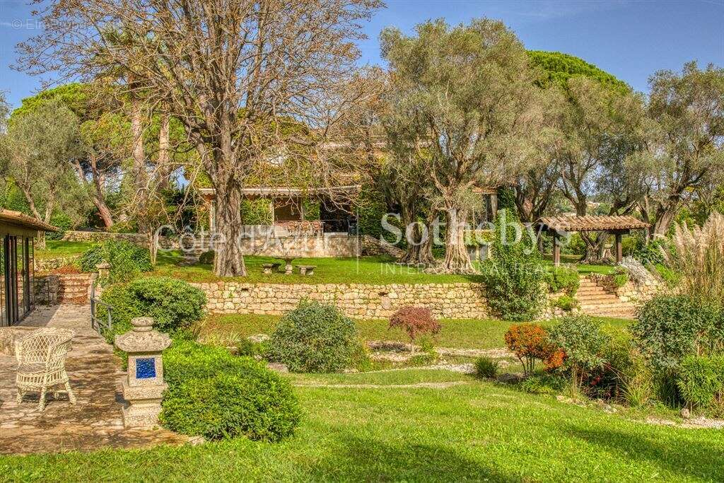 Maison à MOUGINS