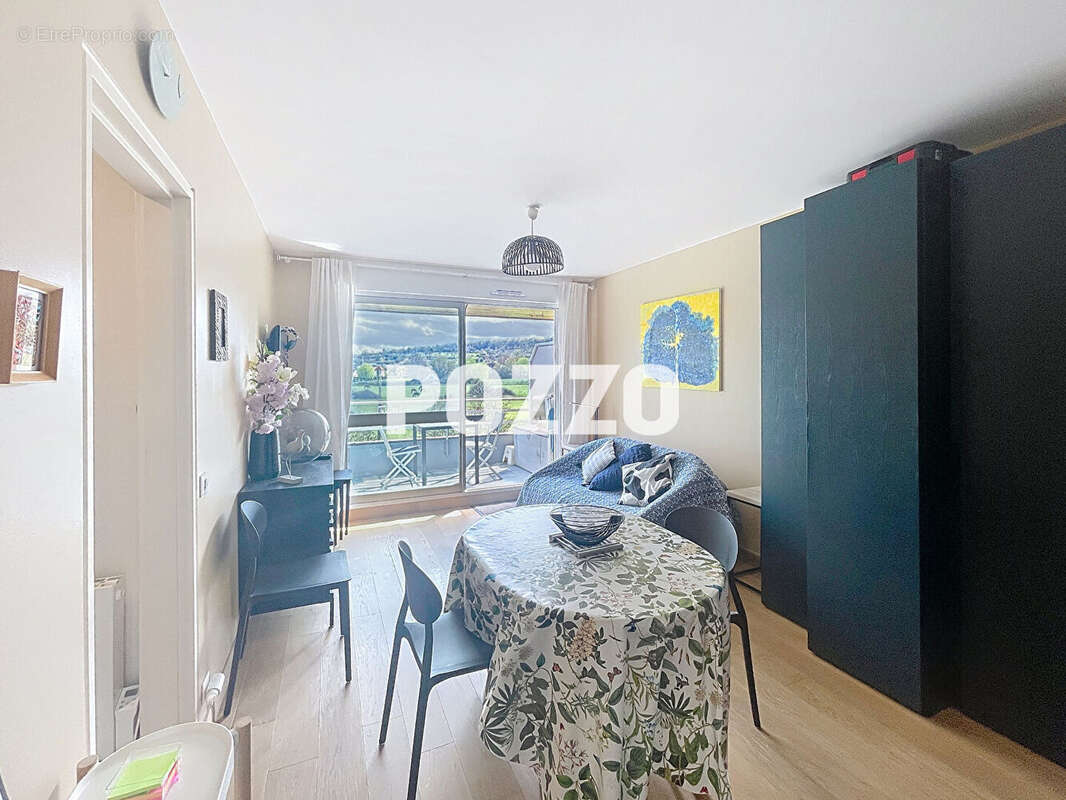 Appartement à HOULGATE