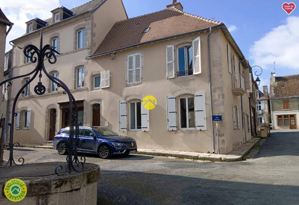 Maison à BOUSSAC