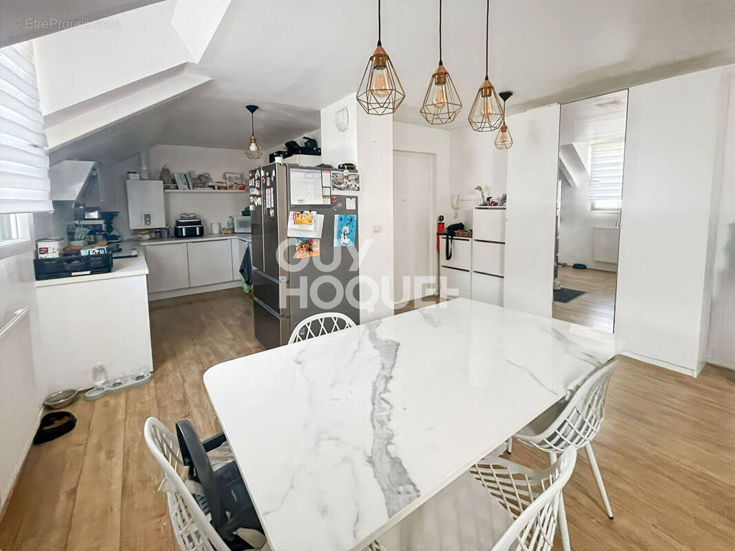 Appartement à FONTENAY-TRESIGNY