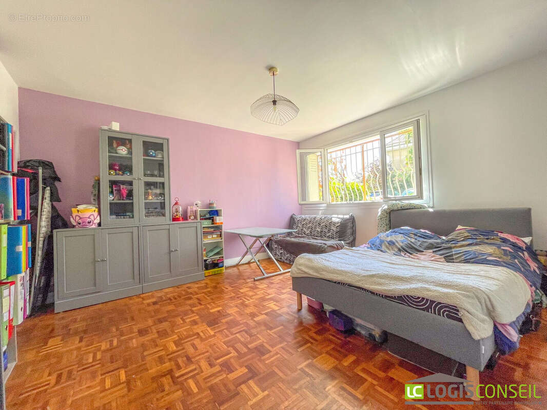 Appartement à FONTENAY-AUX-ROSES