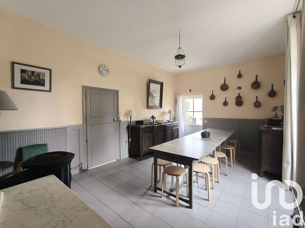 Photo 4 - Maison à MOUTIERS-LES-MAUXFAITS