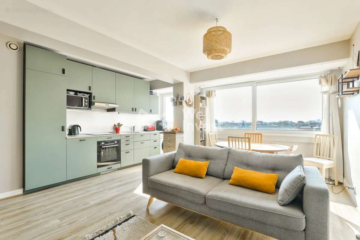 Appartement à COLOMBES