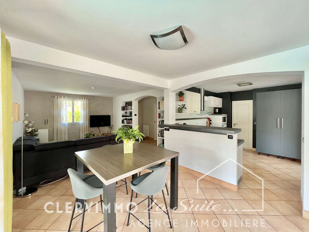 Maison à MARSEILLE-11E