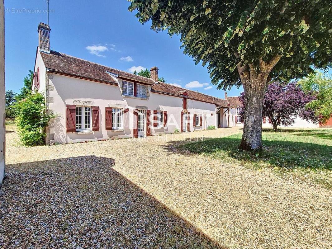 Photo 1 - Maison à BEAUNE-LA-ROLANDE