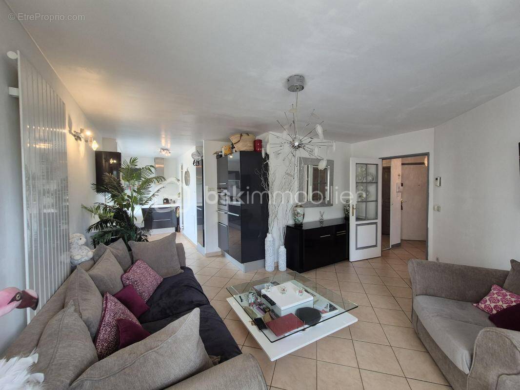 Appartement à SURESNES