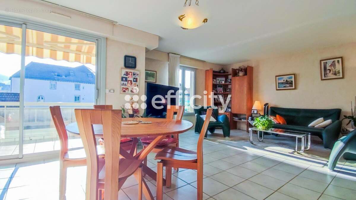 Appartement à LONS-LE-SAUNIER