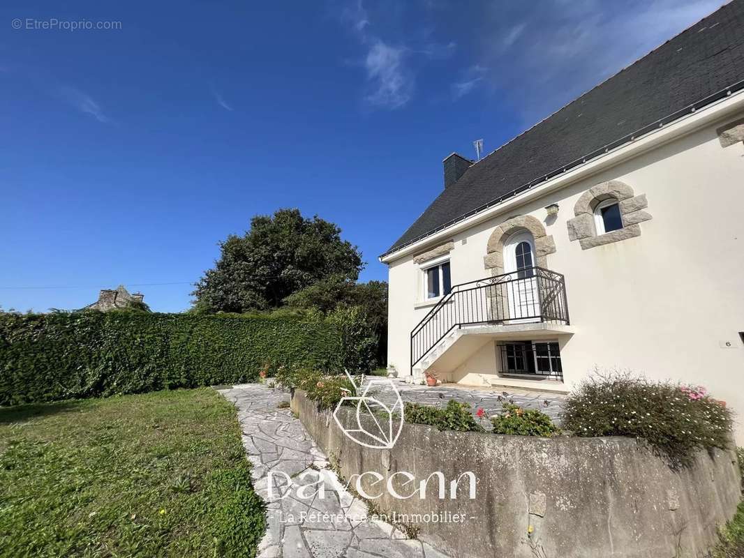 Maison à SAINT-AVE