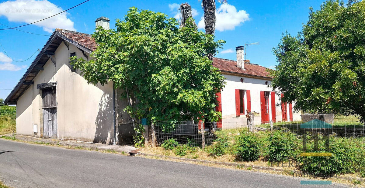 Maison à SAINT-PIERRE-D&#039;AURILLAC