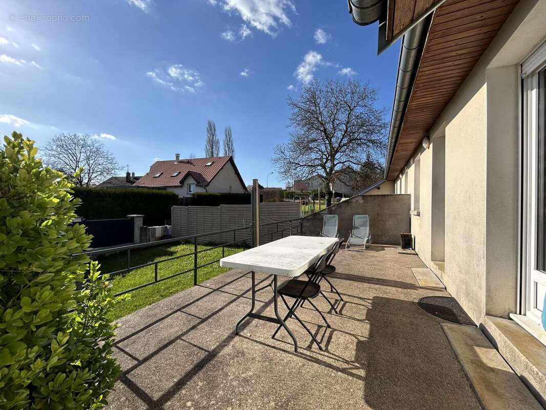 Maison à CHEMAUDIN