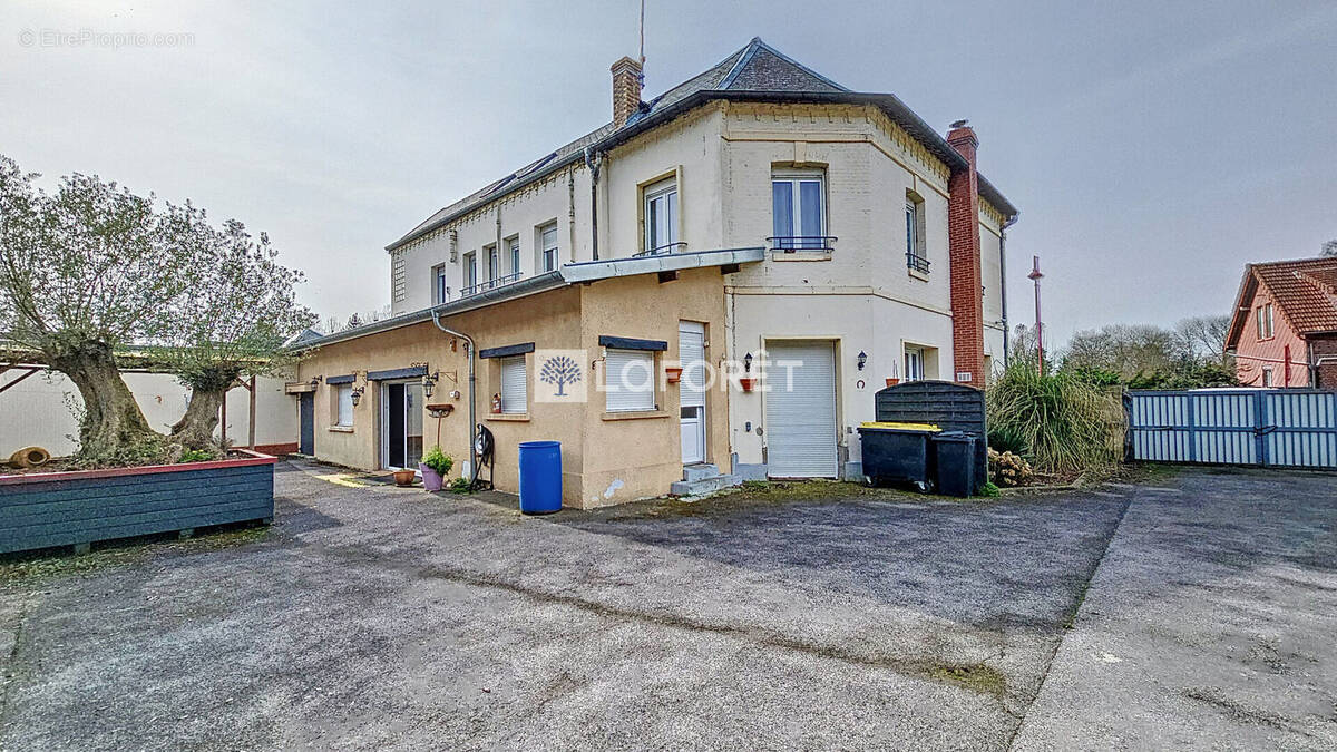 Maison à CHARMES